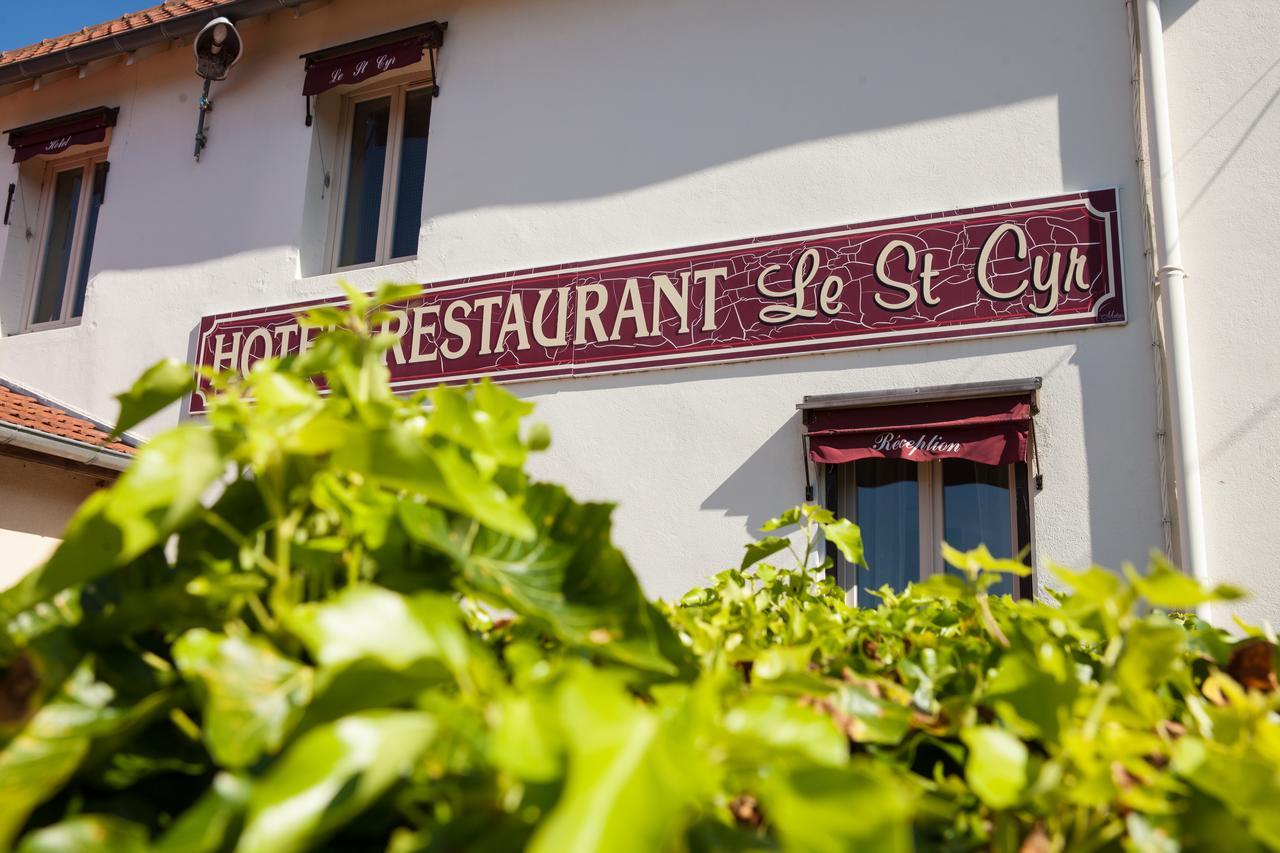 Hotel Logis Le Saint Cyr Montmelard Exteriér fotografie